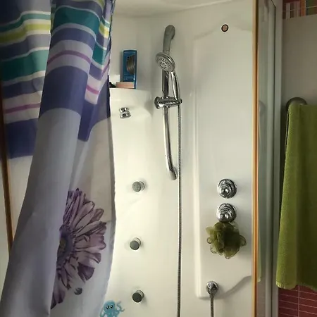 Silver Beach Family Apt 4 *